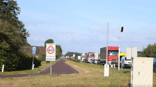 Kop-staartbotsing op N35 bij Nijverdal zorgt voor lange files