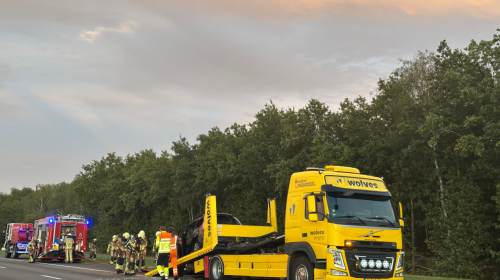 Markelo – flinke vertraging op de A1 tussen Rijssen en Holten als gevolg van een autobrand