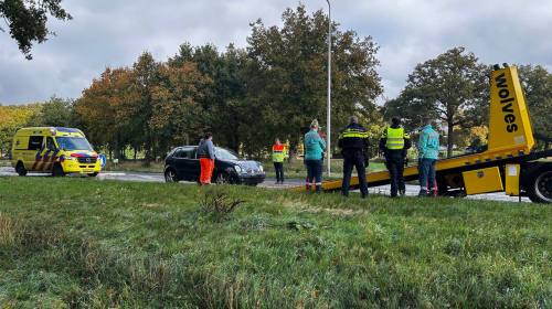 Auto botst achterop touringcar op de Holterweg bij Markelo