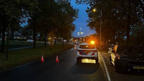 Delden – Auto verwoest door brand aan Langestraat