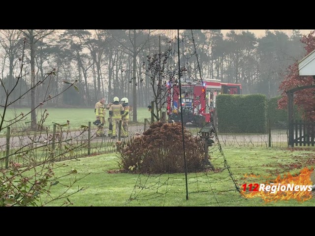 Video: Brand in elektrakast bij paardenstal aan Hengevelderweg in Diepenheim, meerdere boerderijen zonder stroom