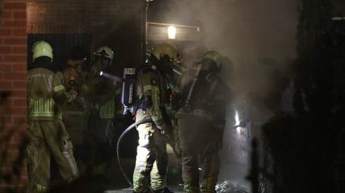 Containerbrand bij woning aan Almelo­seweg snel onder controle