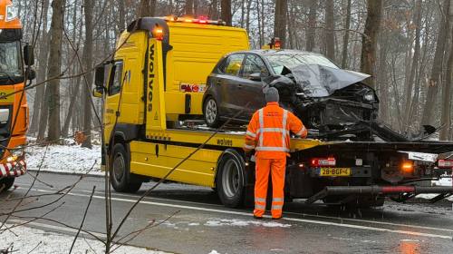 Gewonde bij kop-staartbotsing op N350 bij Holten
