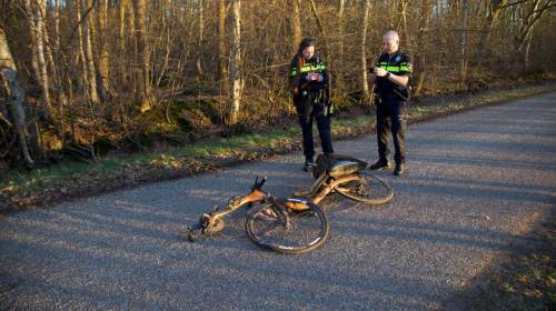 Fietser zwaargewond bij botsing met auto in Notter