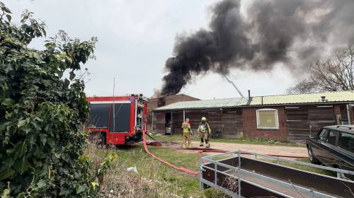 Zeer grote brand loods Nijverdal, NL-Alert verstuurd