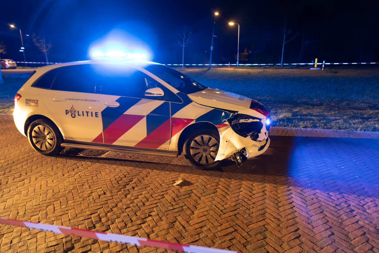 Achtervolging Wierden politieauto schade