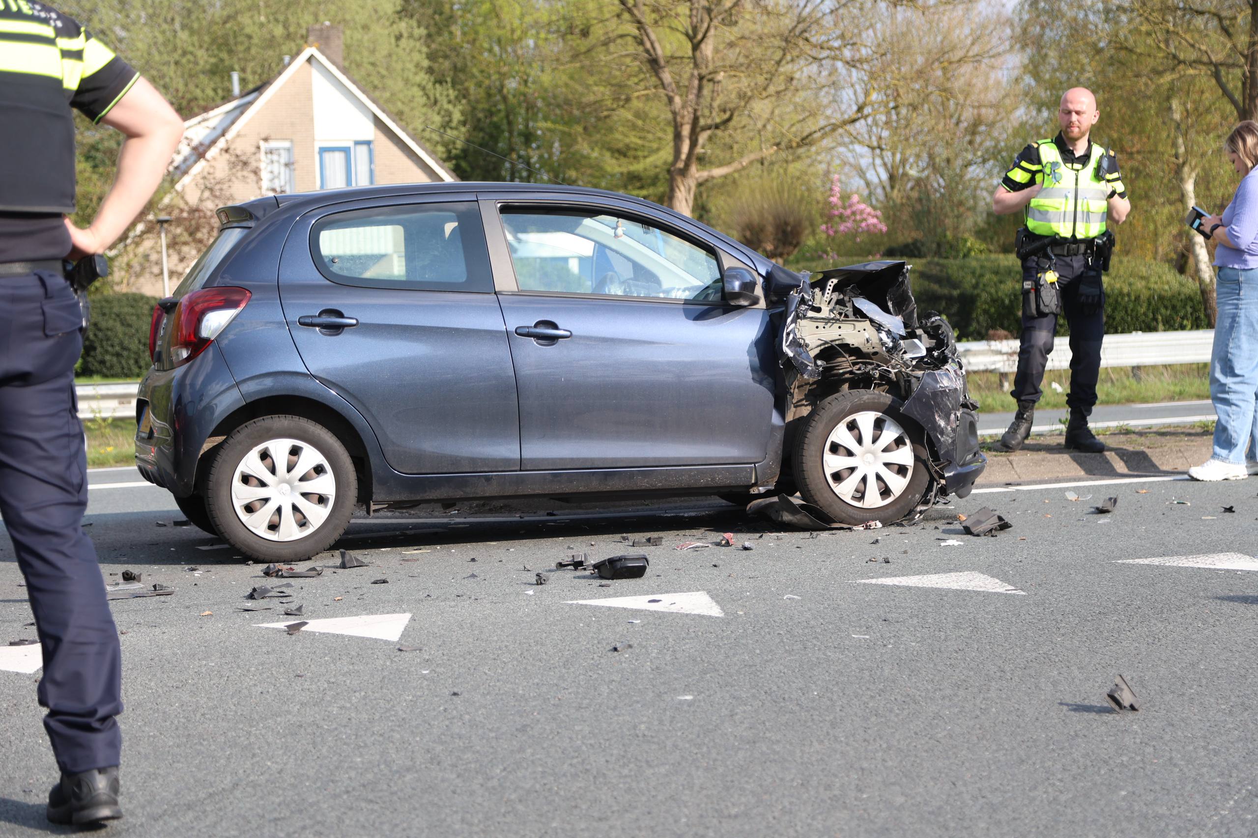 Ongeval Zuna drie auto’s kruising