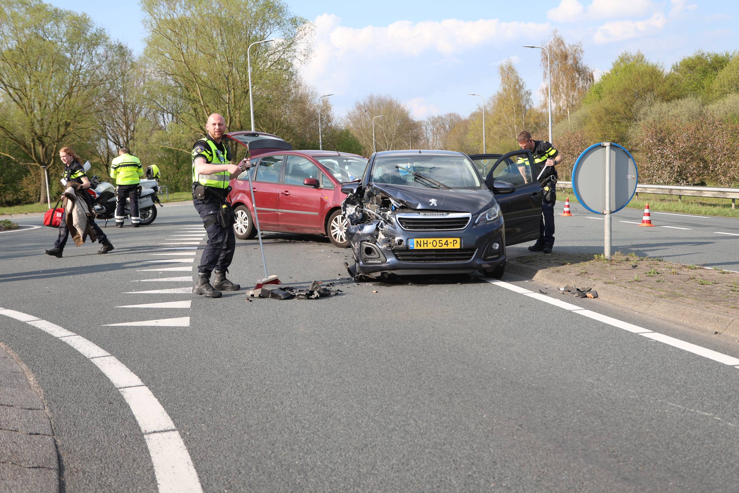 Ongeval Zuna drie auto’s kruising