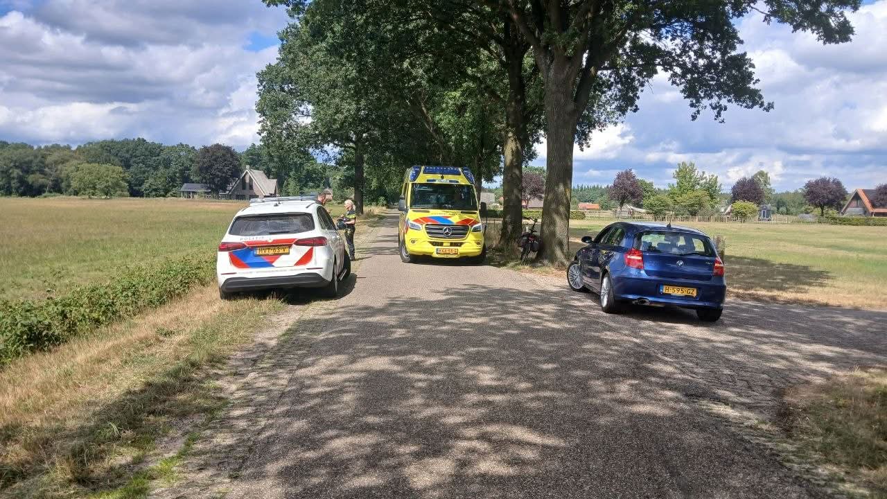 Fietsster gewond na aanrijding met auto op Lichtenbergerweg